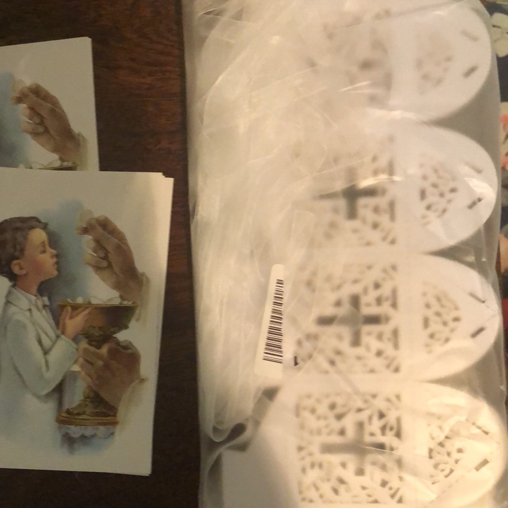 First communion items - Picture 3 of 5